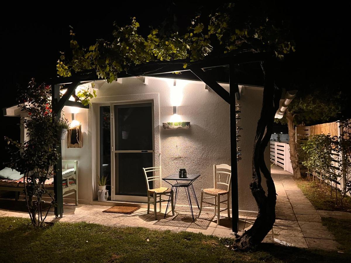 Under The Vine Garden House Platánion Exterior foto