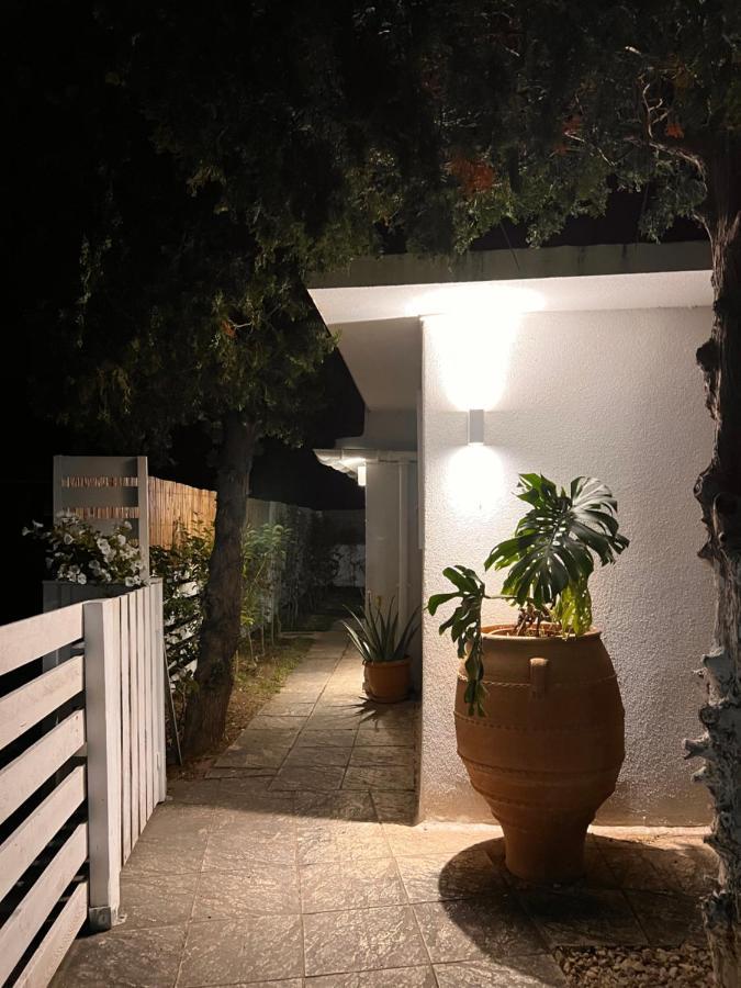 Under The Vine Garden House Platánion Exterior foto